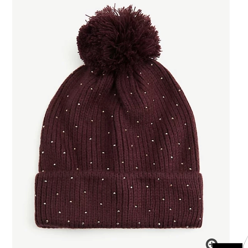 🆕BURGUNDY KNIT RHINESTONE POM-POM BEANIE